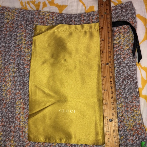 GUCCI๐ - Picture 3 of 4